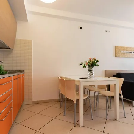 Flat With A Relaxing Sunny Terrace Daire *