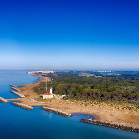 Flat With A Relaxing Sunny Terrace Bibione